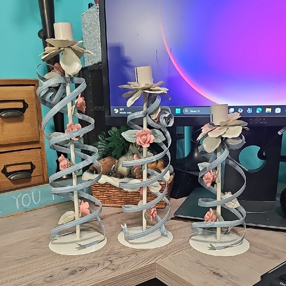 Charming Floral Spiral Candle Holders with Pink and Cream Accents